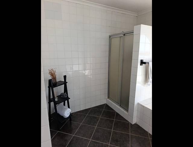 5 BEDROOM HOUSE FOR SALE IN GRASSY PARK